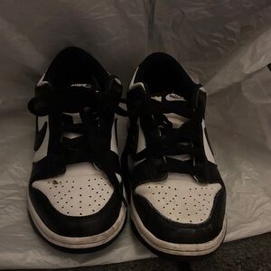 Nike Black and White Low Top Sneakers with Swoosh